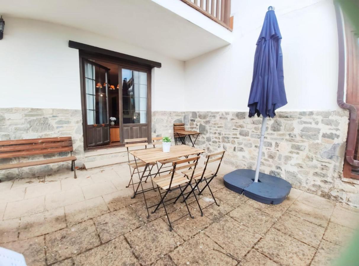 Mirador De Leres Apartment Хака Екстериор снимка